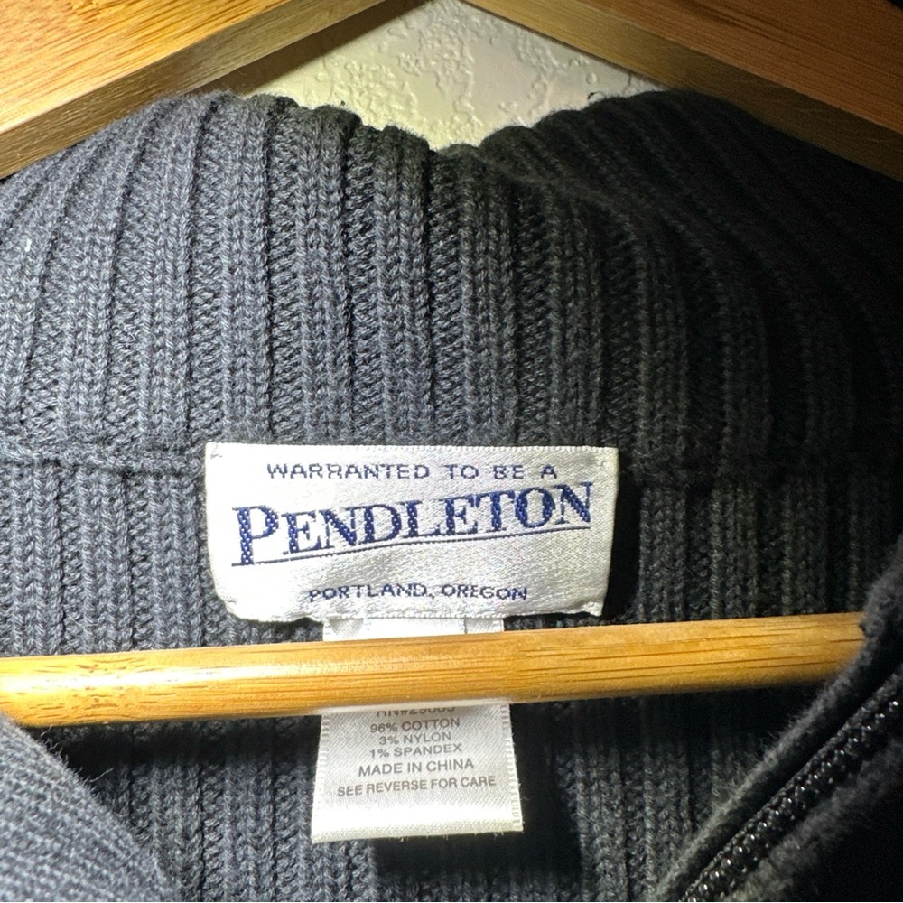 Pendleton Original Sweater Womens Medium 100% Lam… - image 2